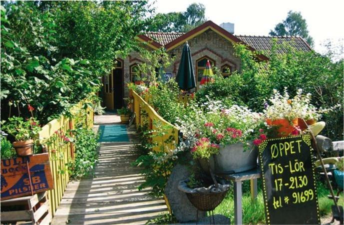 Rostanga Vacation Apartments Bagian luar foto